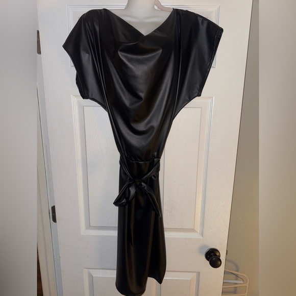 Fashion Nova Off the Shoulder Faux Leather dress  Sz 1X - Picture 5 of 9